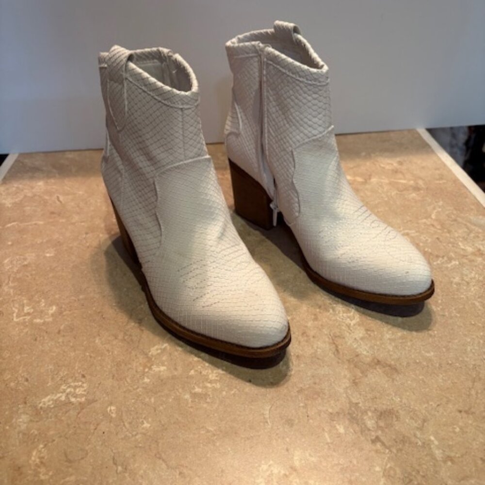Dirty Laundry Unite White Snakeskin ankle boots